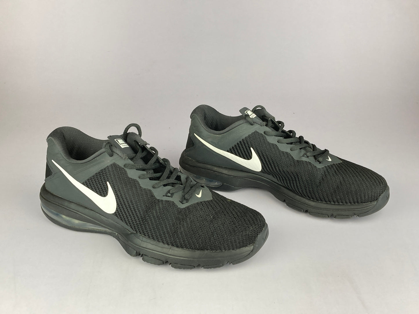 Shoes that are available online in Pakistan at athleticorner.com