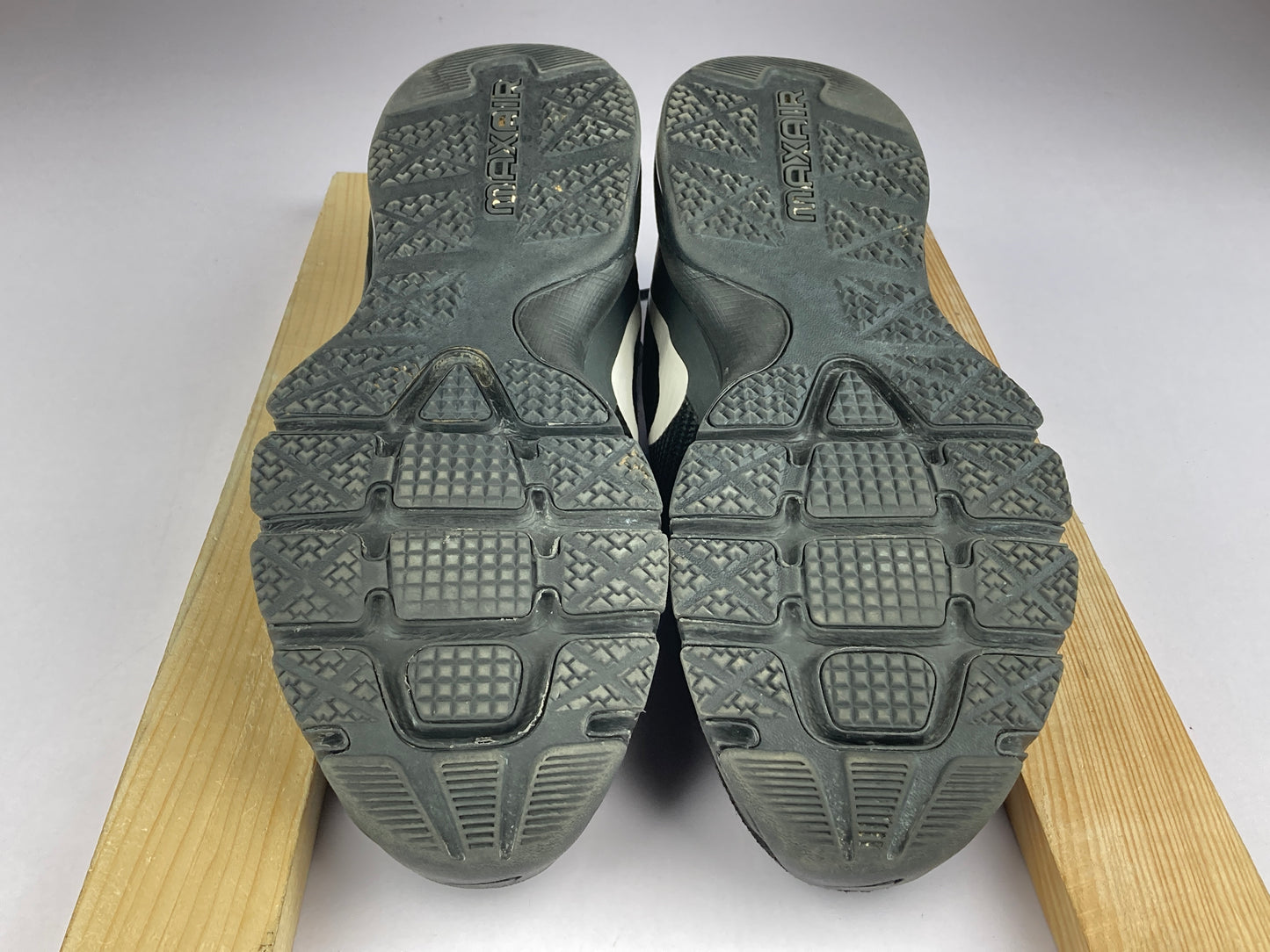 Shoes that are available online in Pakistan at athleticorner.com