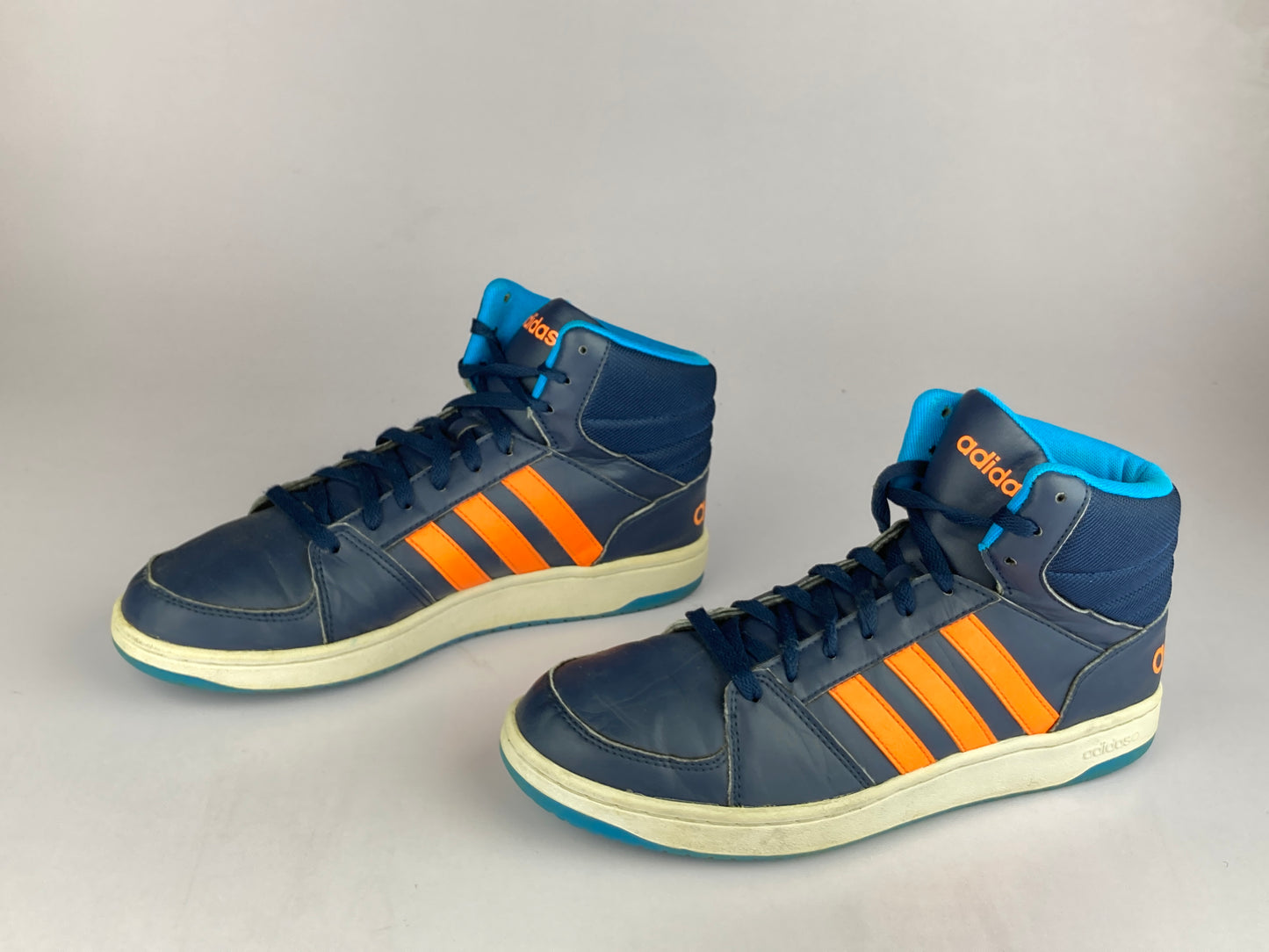 Shoes that are available online in Pakistan at athleticorner.com