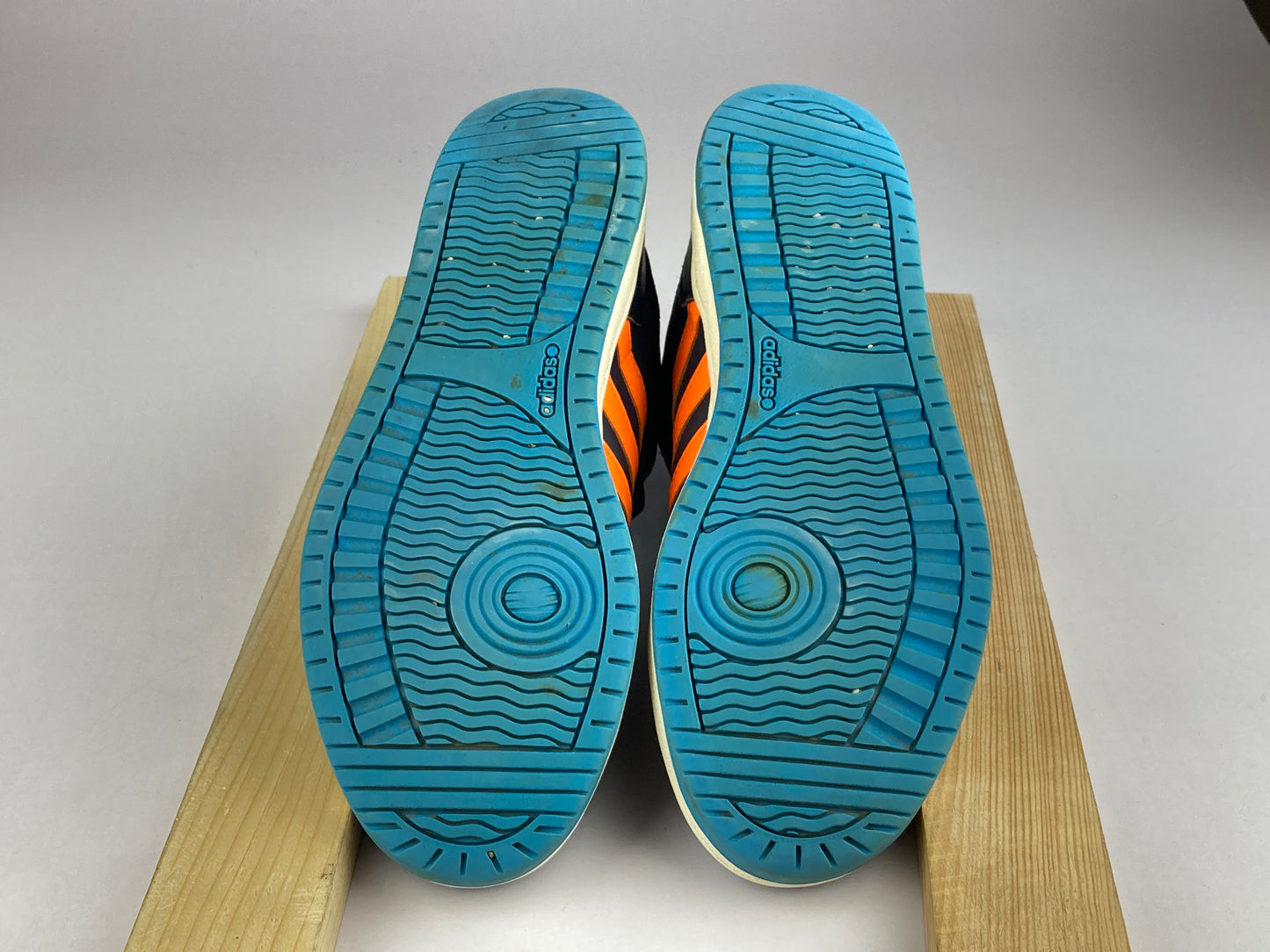 Shoes that are available online in Pakistan at athleticorner.com