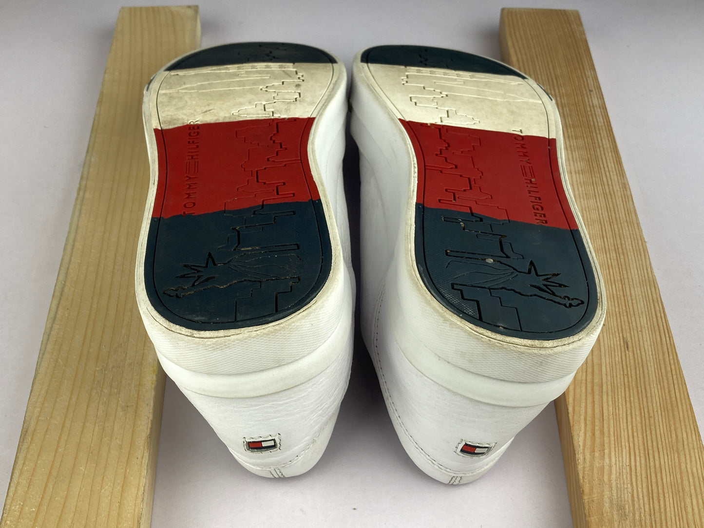 Shoes that are available online in Pakistan at athleticorner.com