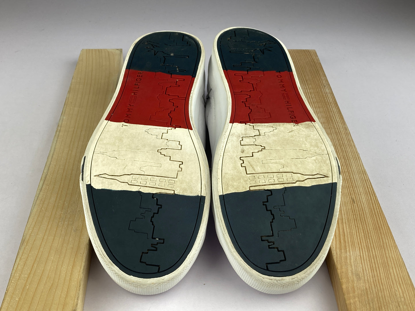 Shoes that are available online in Pakistan at athleticorner.com