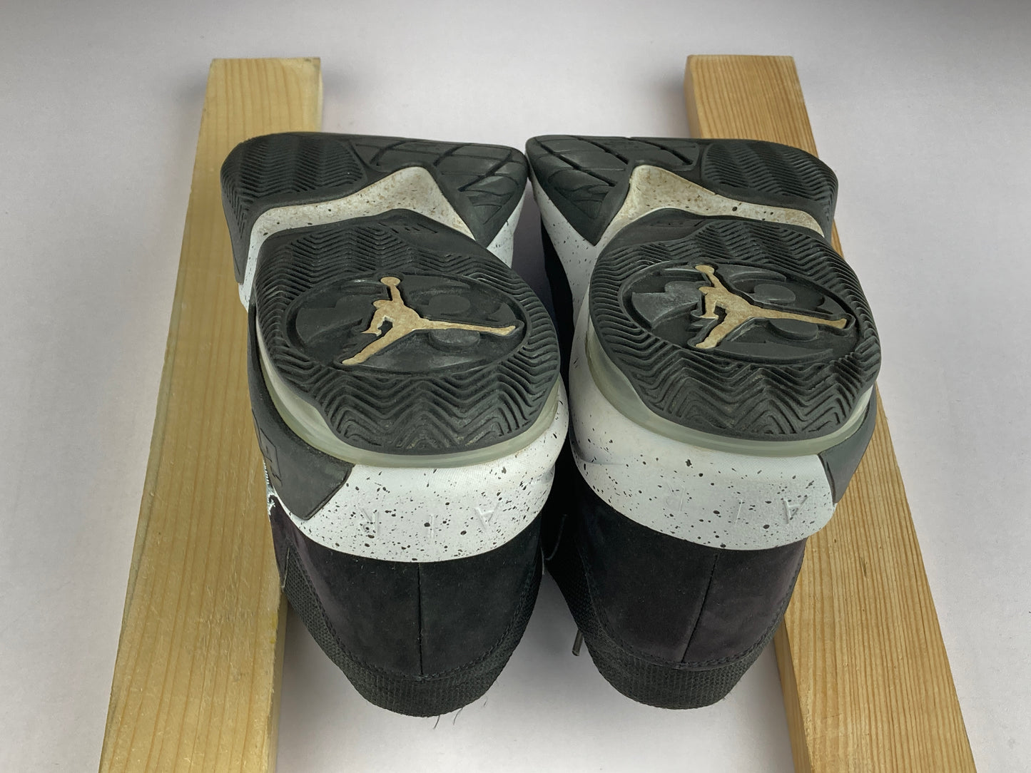 Nike Jordan Max Aura 3 'Black Oreo' cz4167-002-Basketball-Athletic Corner