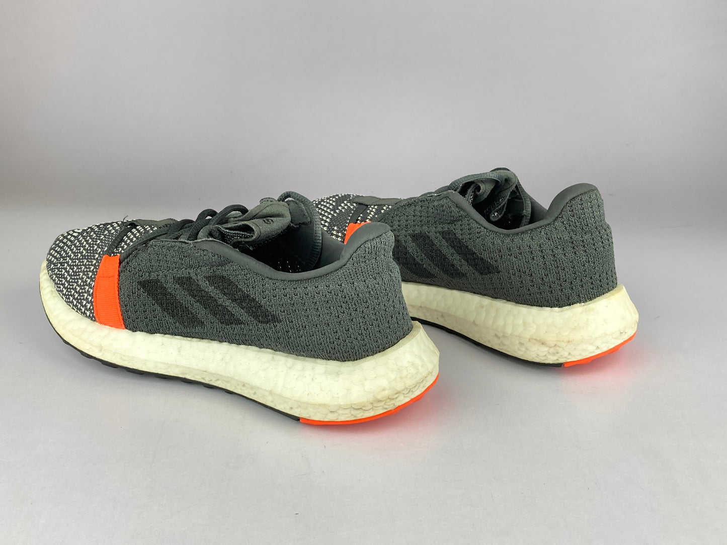 Shoes that are available online in Pakistan at athleticorner.com