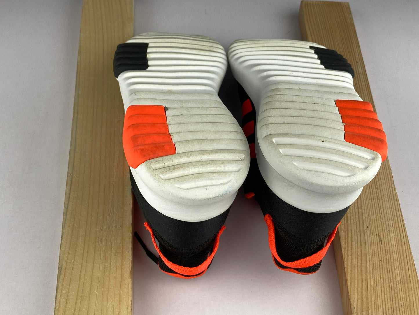 Shoes that are available online in Pakistan at athleticorner.com