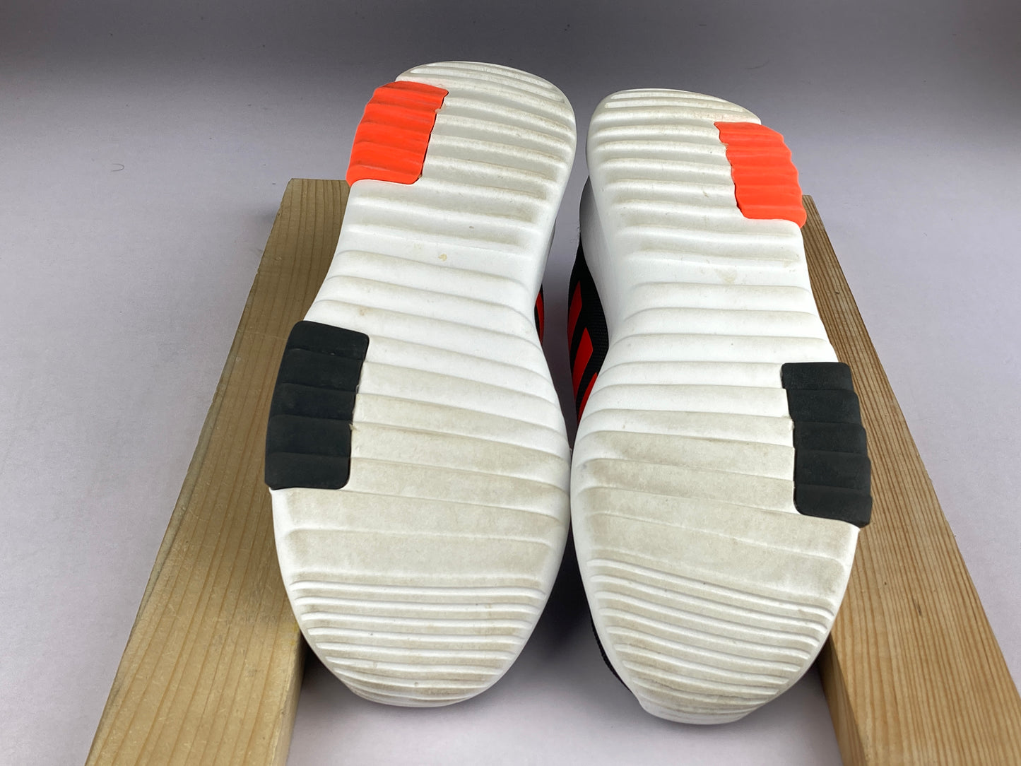 Shoes that are available online in Pakistan at athleticorner.com
