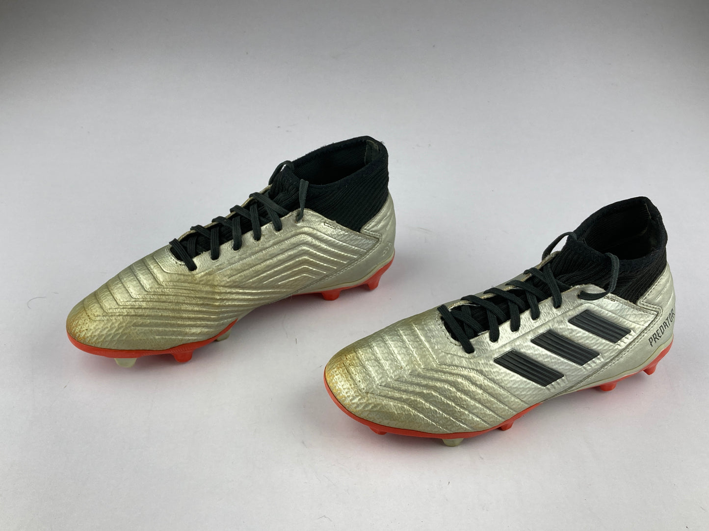 Shoes that are available online in Pakistan at athleticorner.com