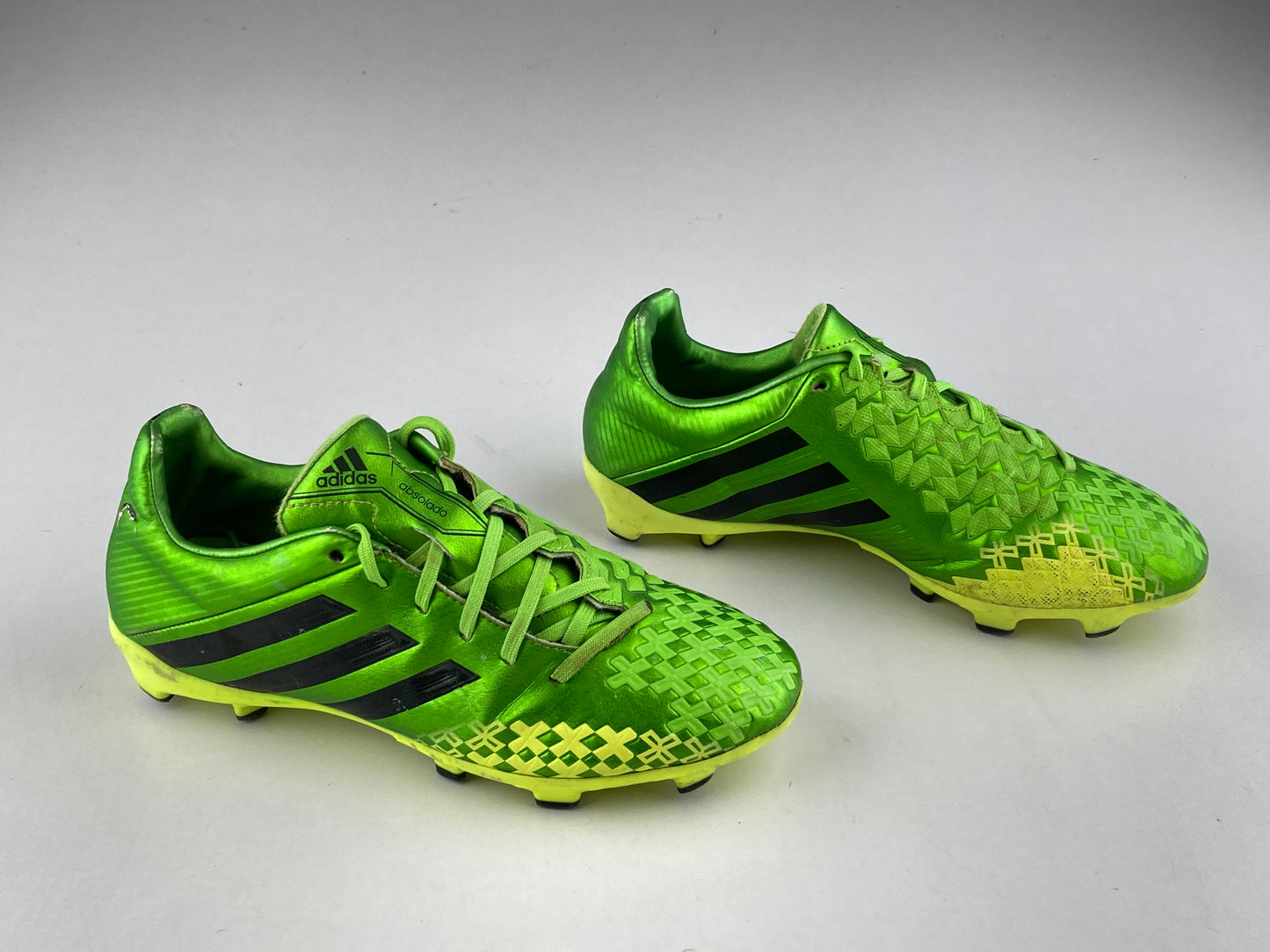 Shoes that are available online in Pakistan at athleticorner.com