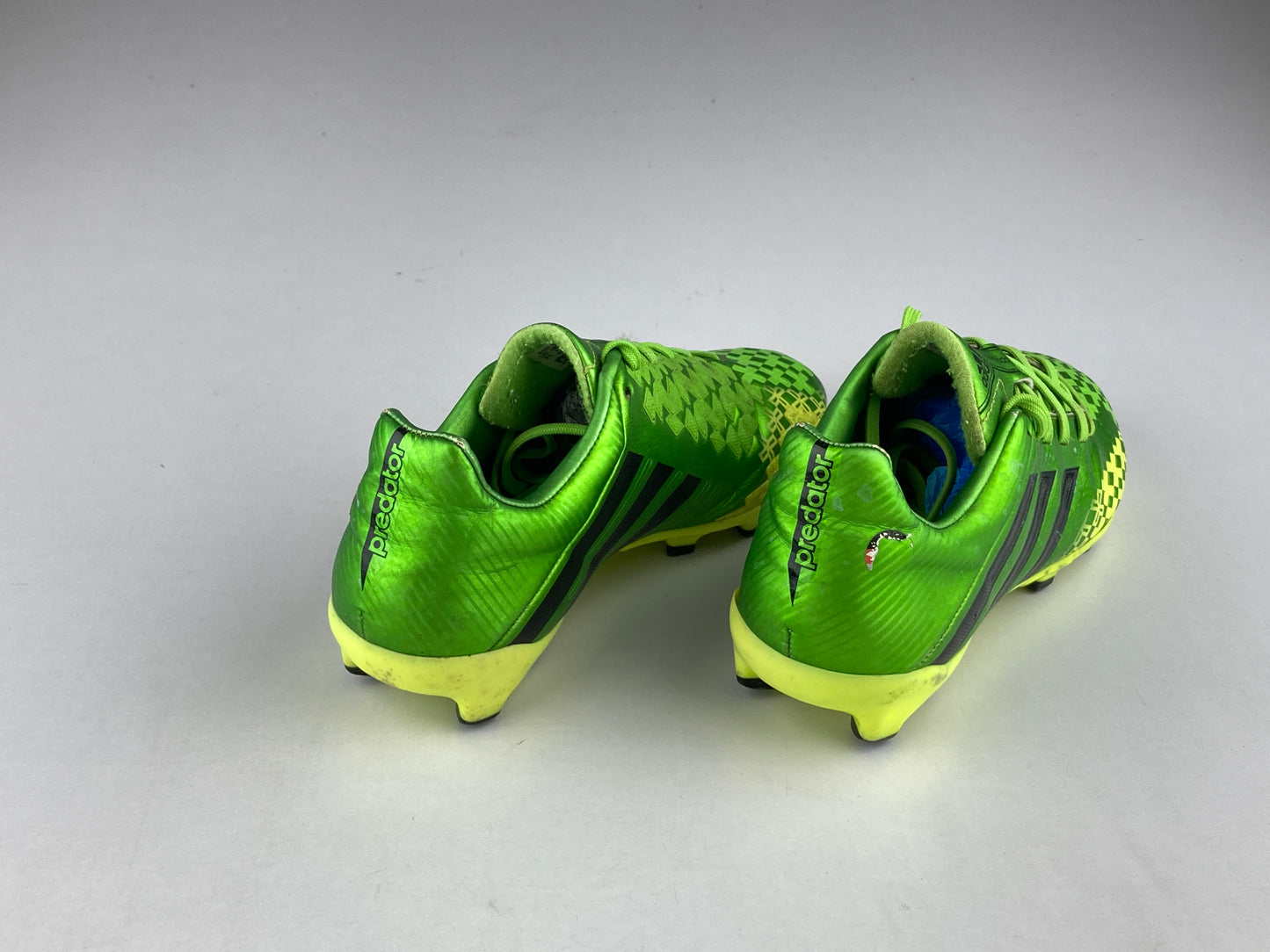 Shoes that are available online in Pakistan at athleticorner.com
