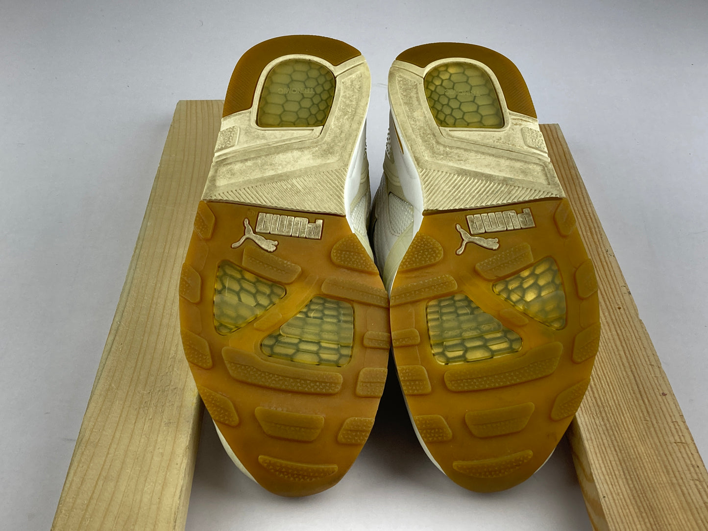 Shoes that are available online in Pakistan at athleticorner.com