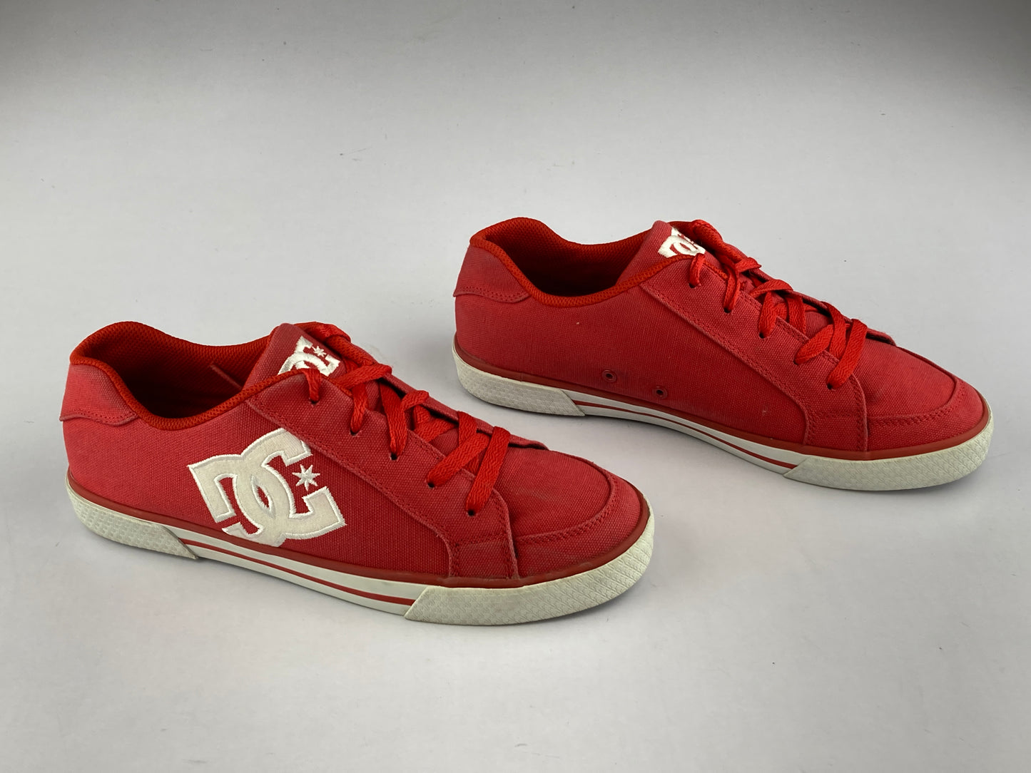Shoes that are available online in Pakistan at athleticorner.com
