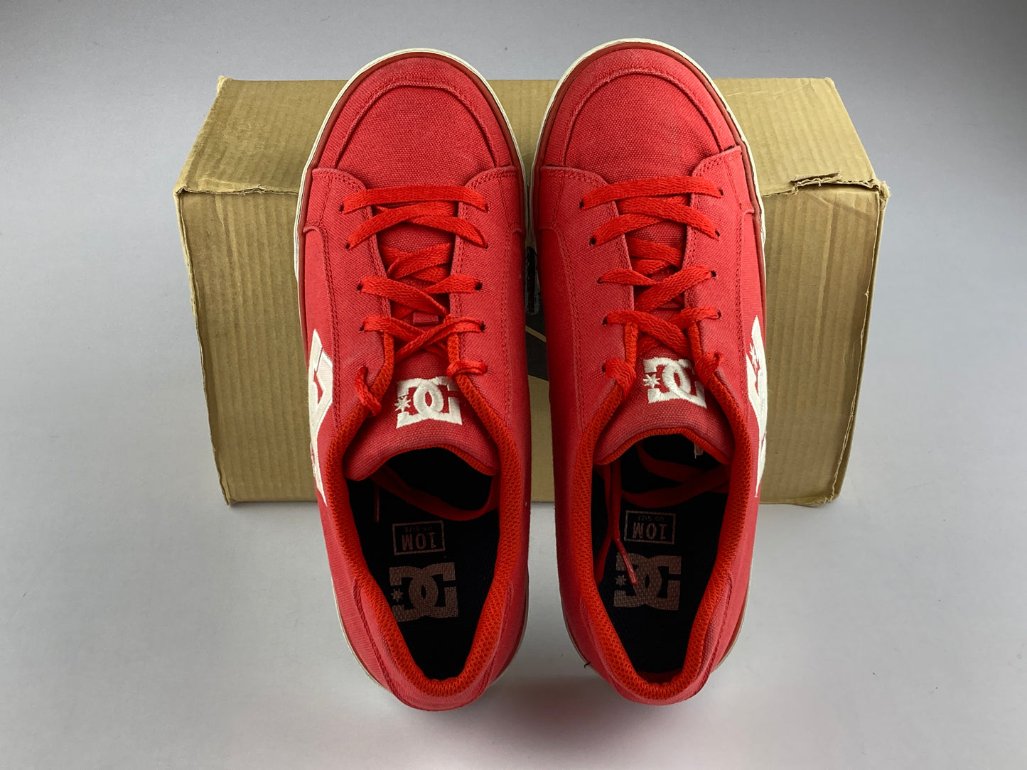 Shoes that are available online in Pakistan at athleticorner.com