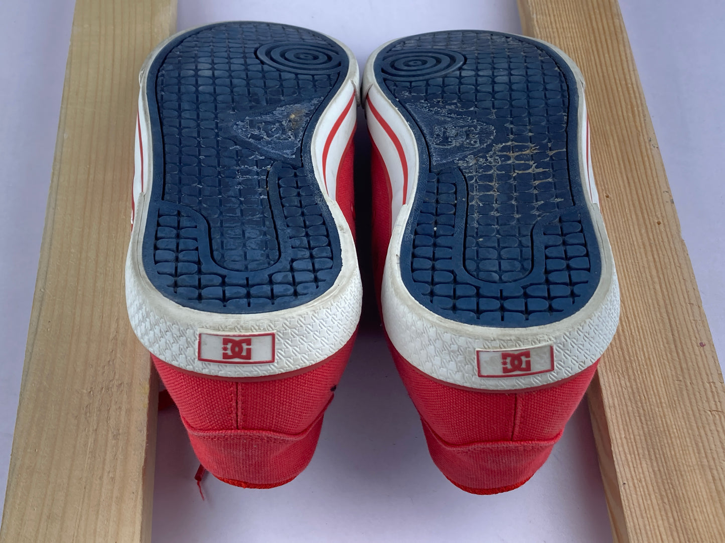 Shoes that are available online in Pakistan at athleticorner.com