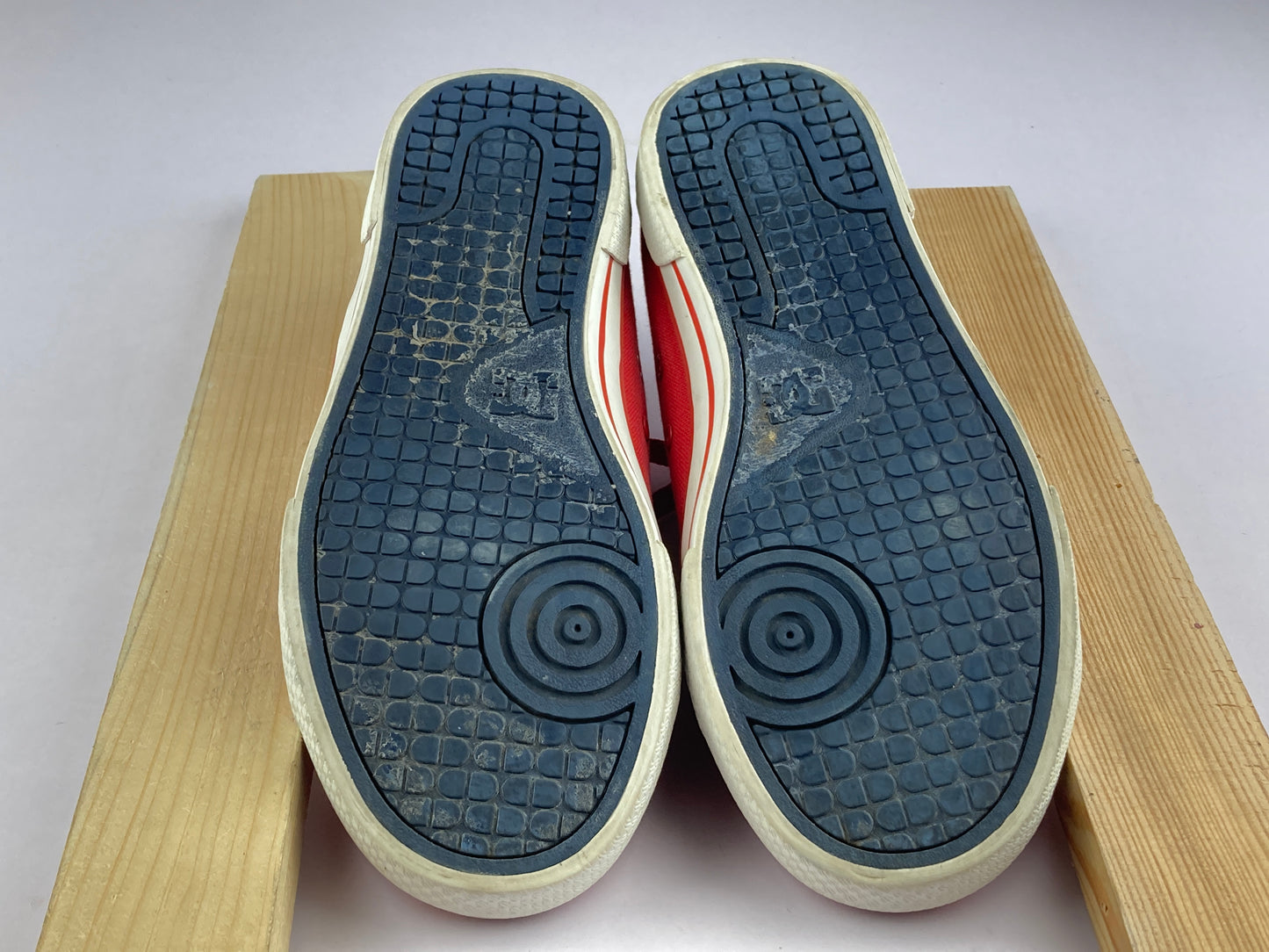 Shoes that are available online in Pakistan at athleticorner.com