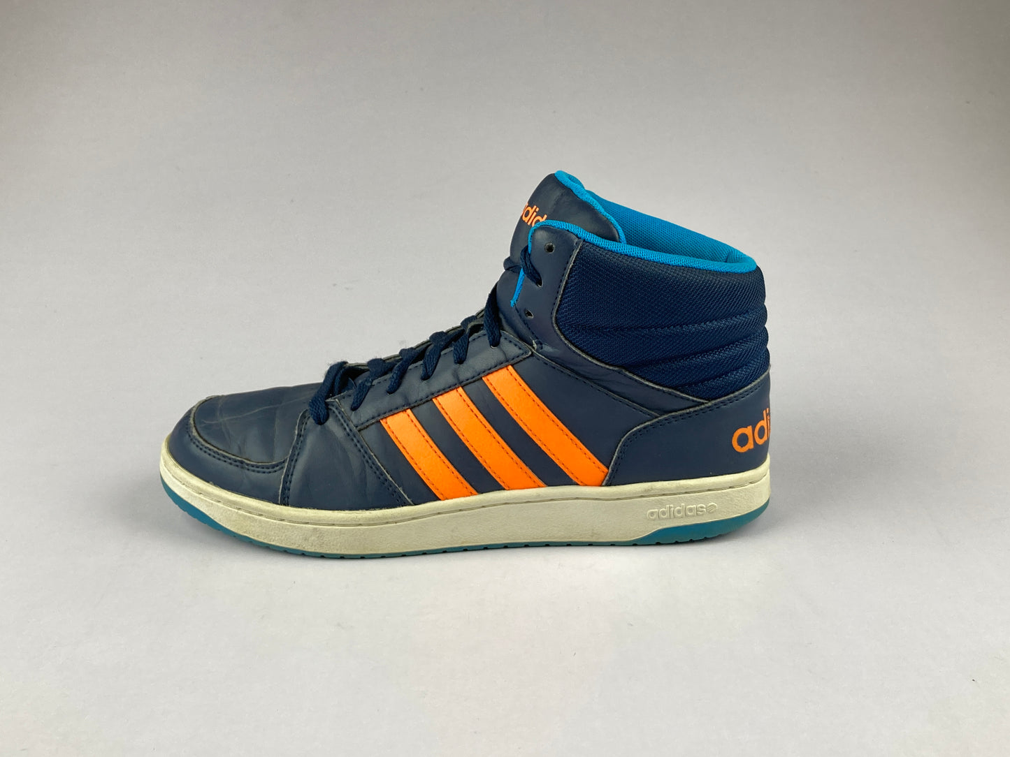 Shoes that are available online in Pakistan at athleticorner.com
