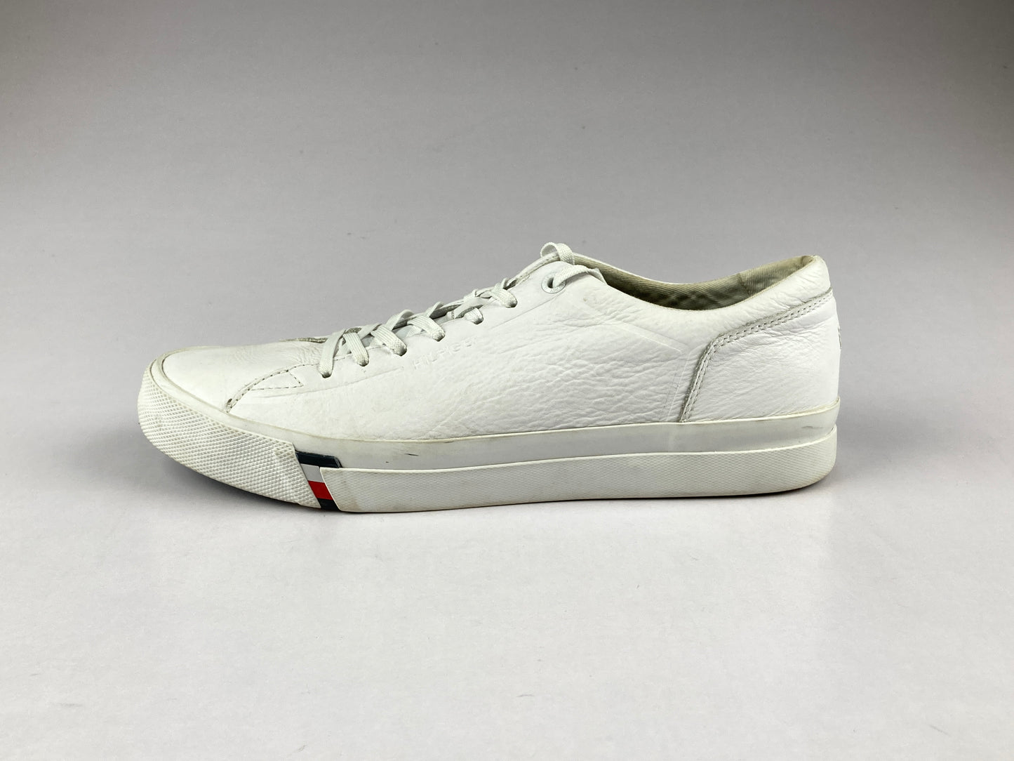 Shoes that are available online in Pakistan at athleticorner.com