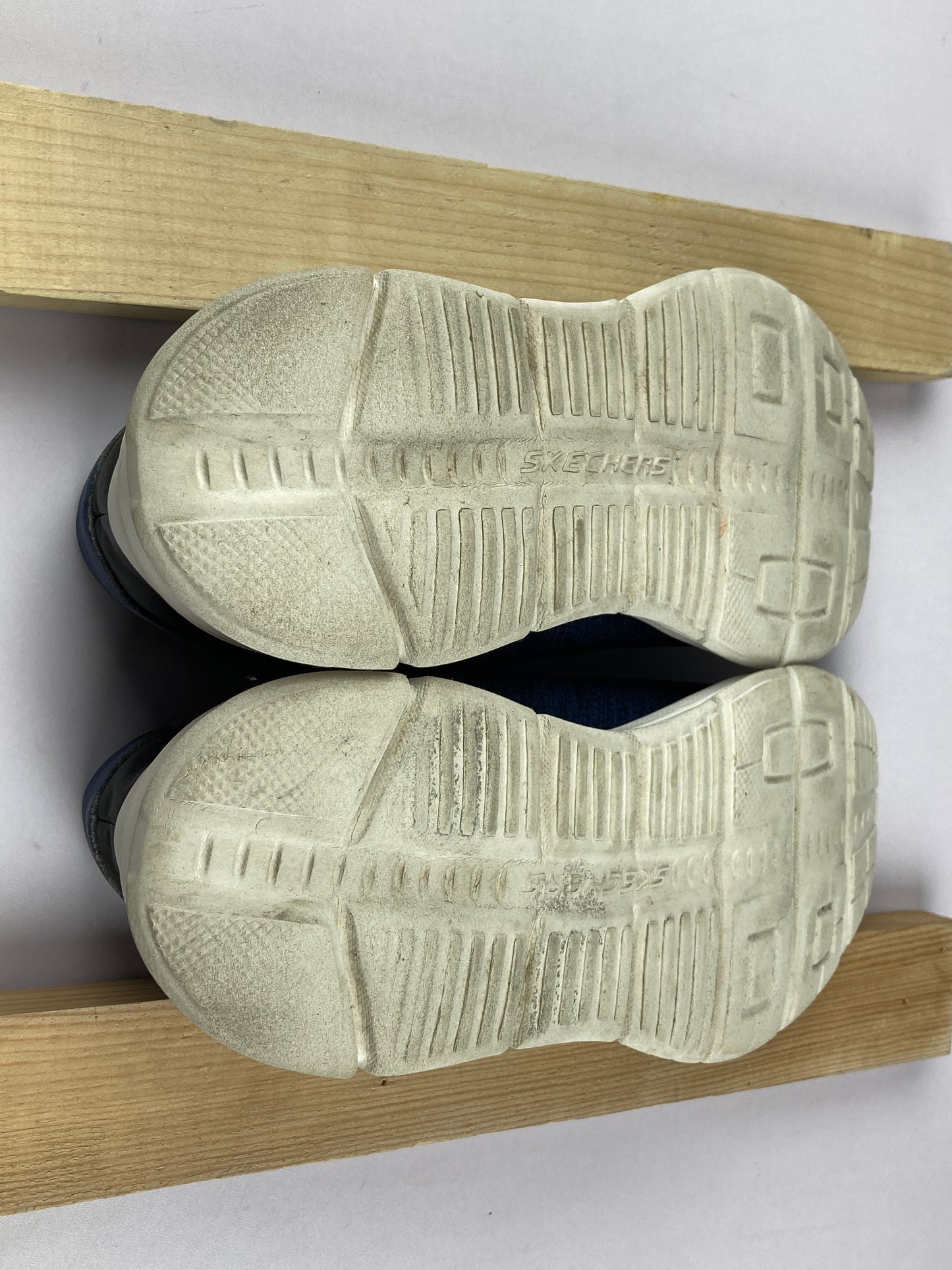 Shoes that are available online in Pakistan at athleticorner.com