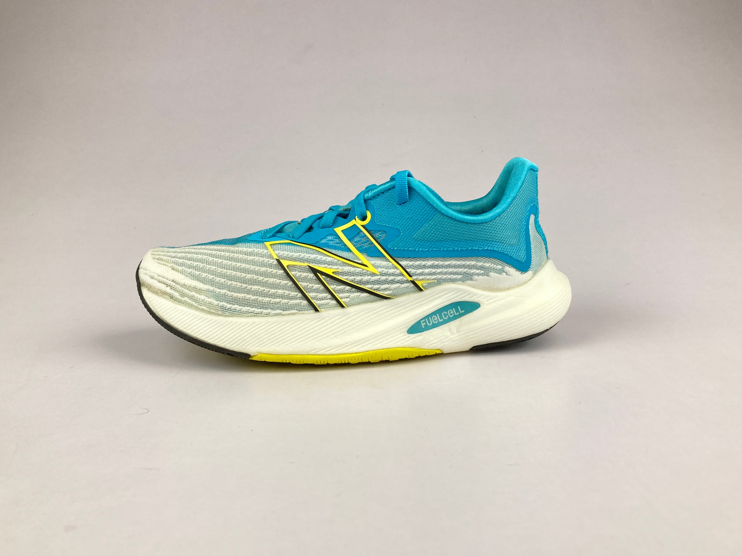 Shoes that are available online in Pakistan at athleticorner.com