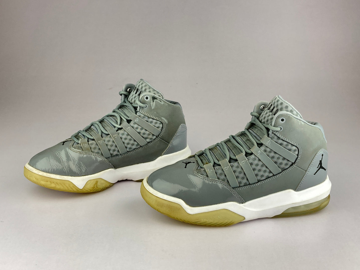Shoes that are available online in Pakistan at athleticorner.com