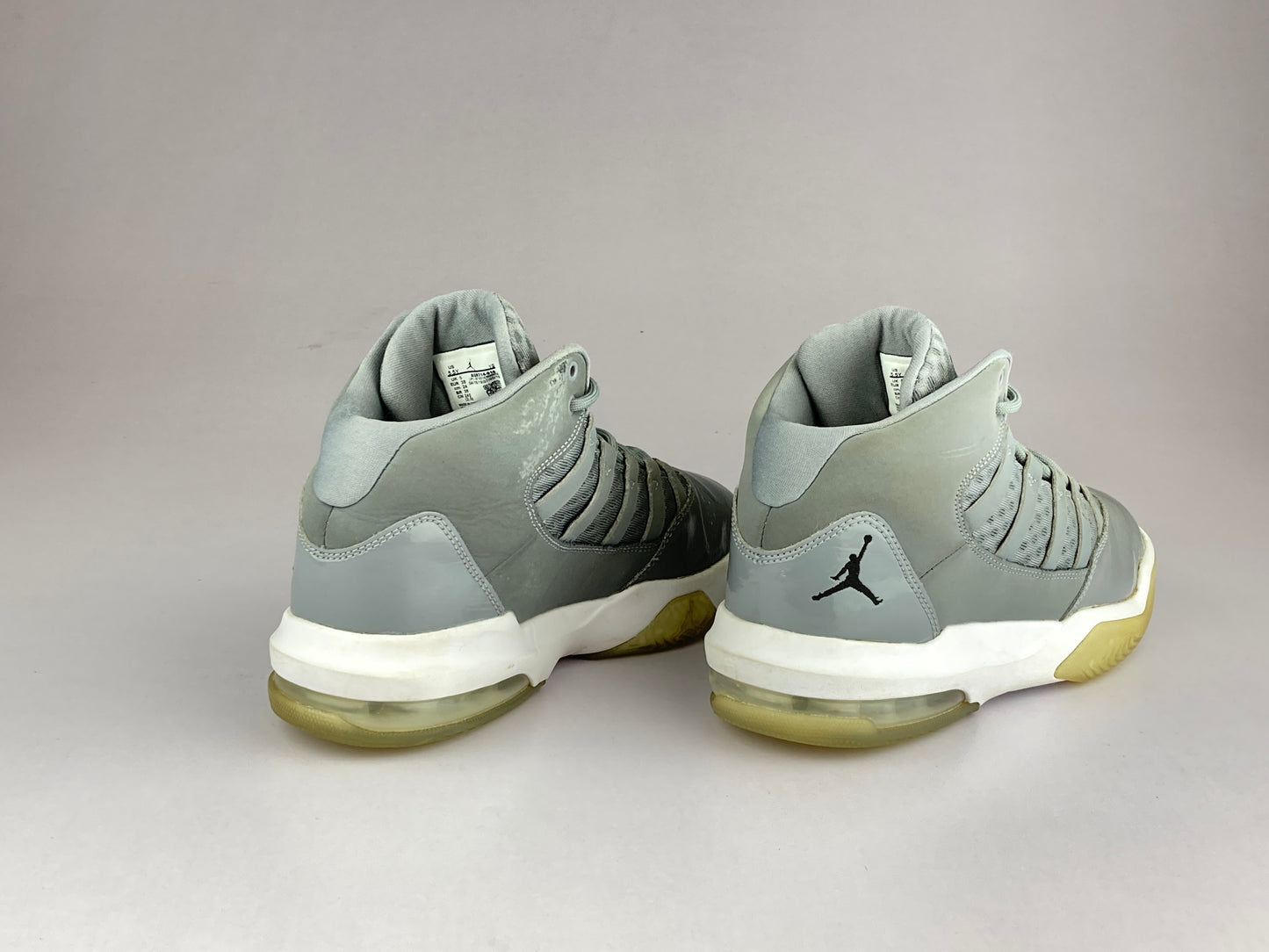 Shoes that are available online in Pakistan at athleticorner.com