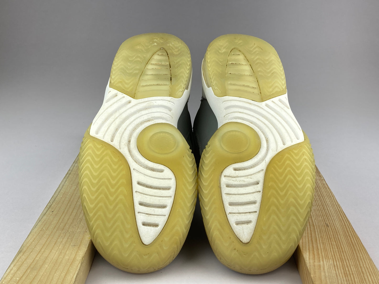 Shoes that are available online in Pakistan at athleticorner.com