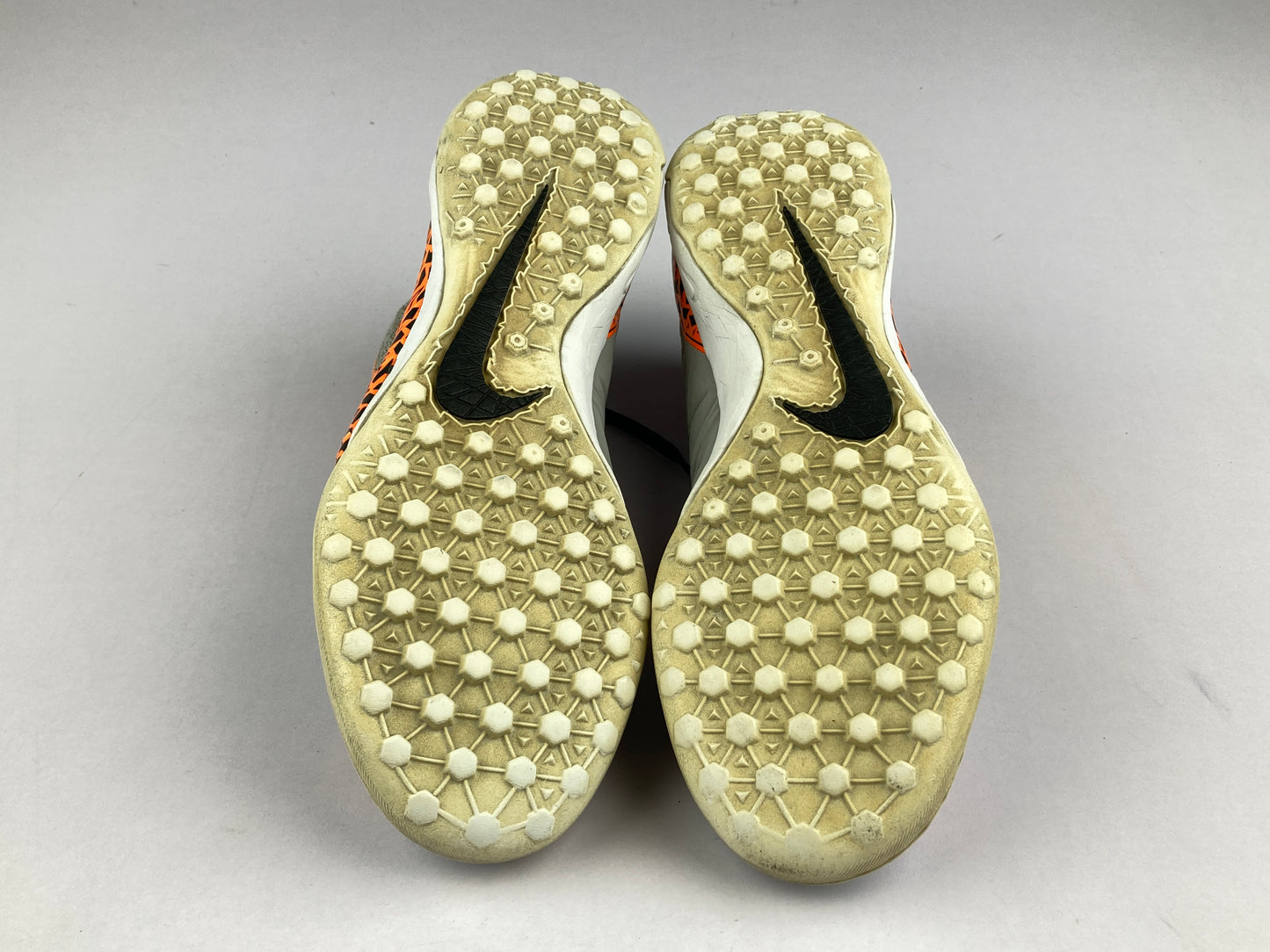 Shoes that are available online in Pakistan at athleticorner.com