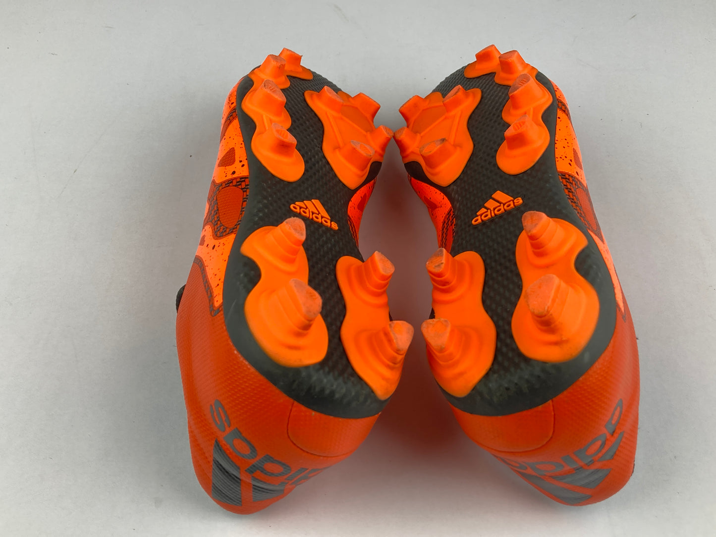 Shoes that are available online in Pakistan at athleticorner.com