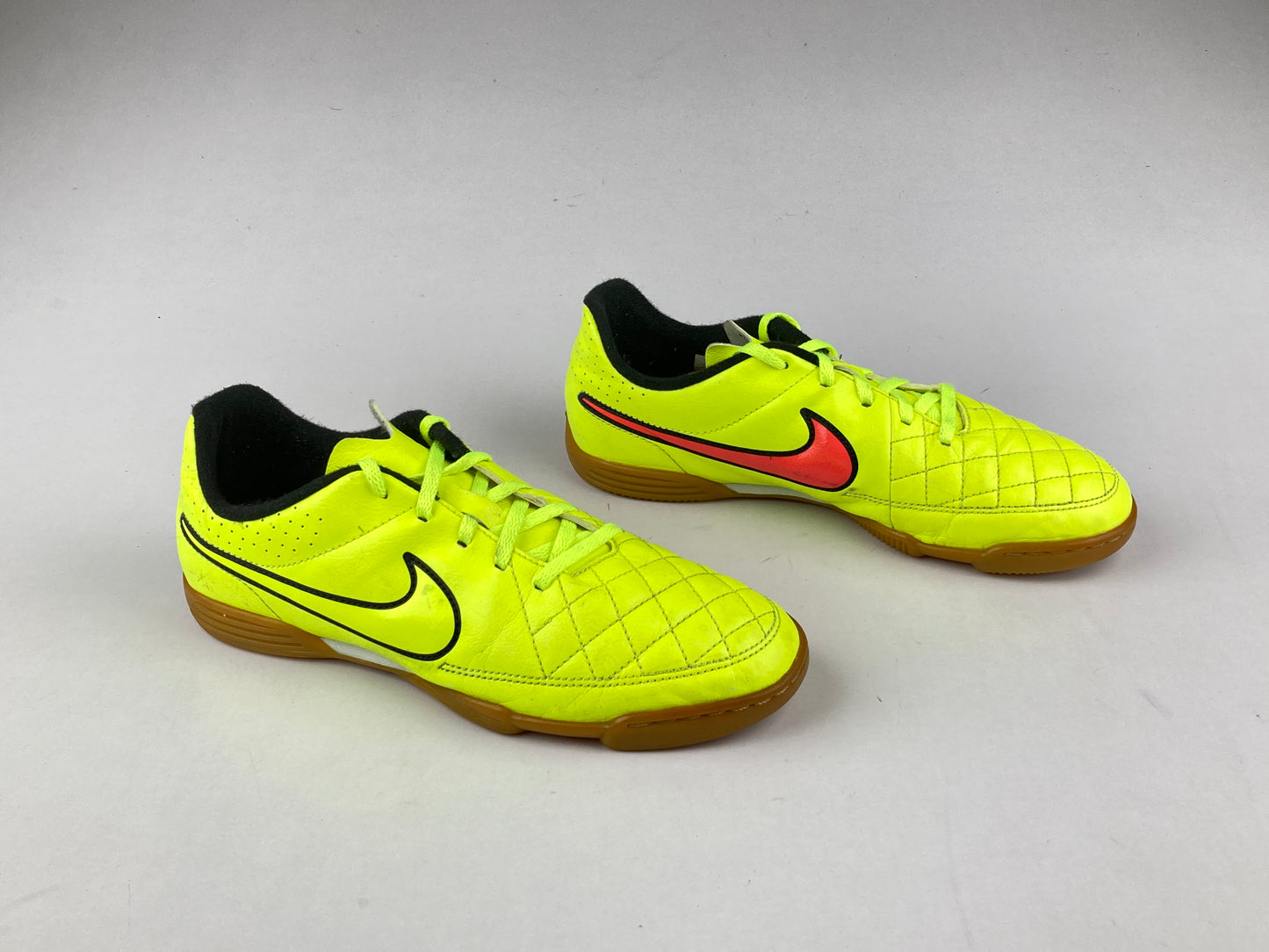 Shoes that are available online in Pakistan at athleticorner.com