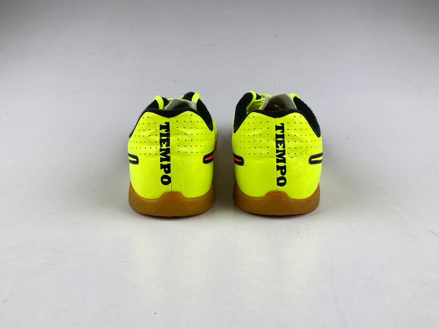Shoes that are available online in Pakistan at athleticorner.com