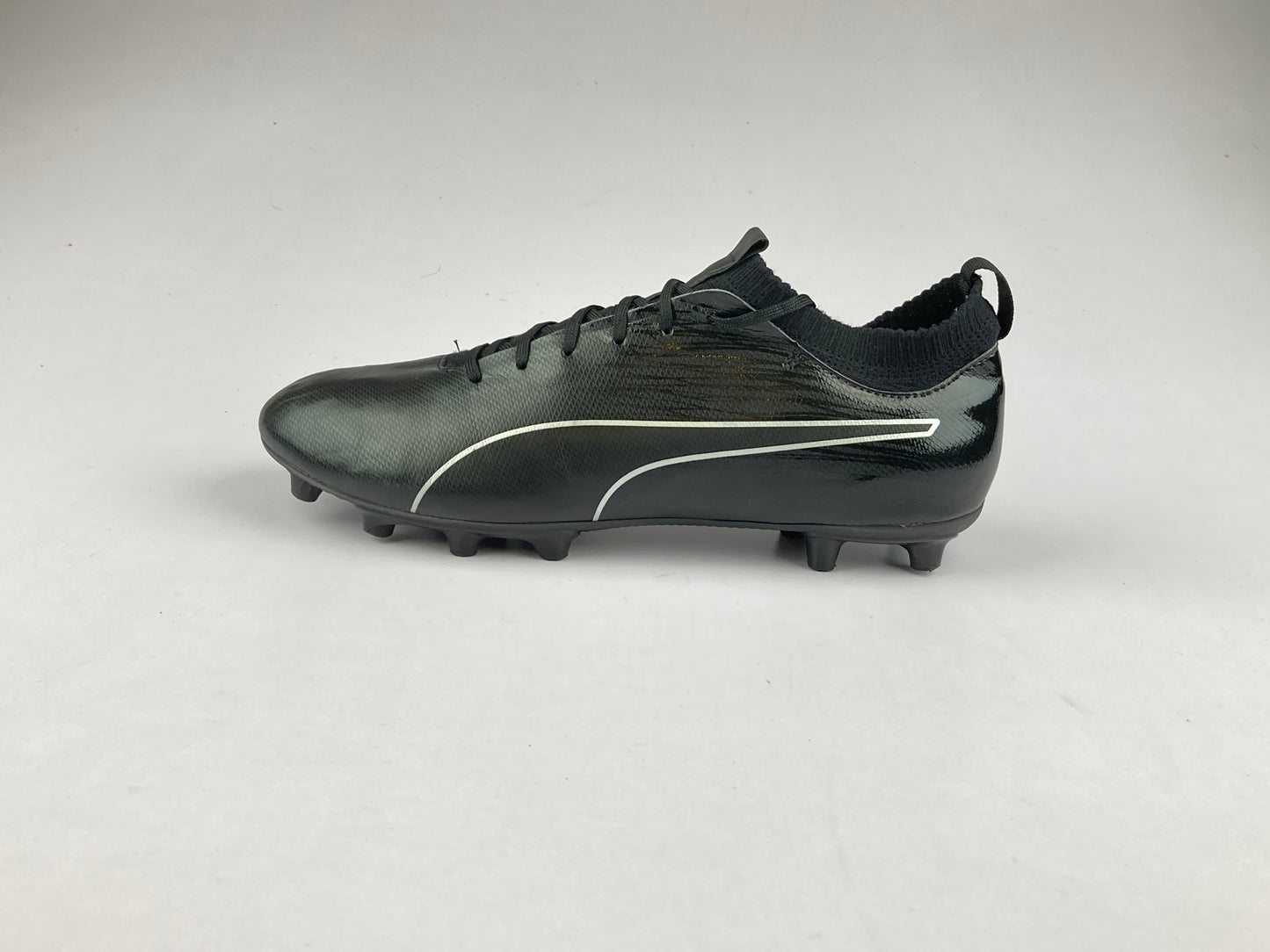 Shoes that are available online in Pakistan at athleticorner.com