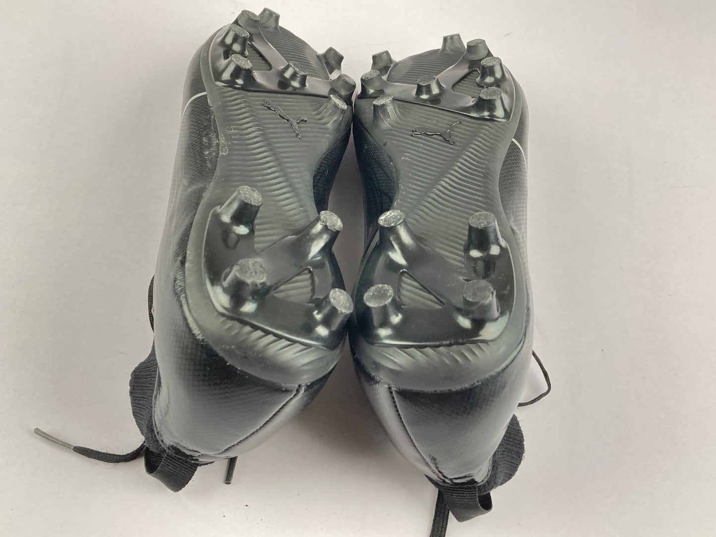 Shoes that are available online in Pakistan at athleticorner.com