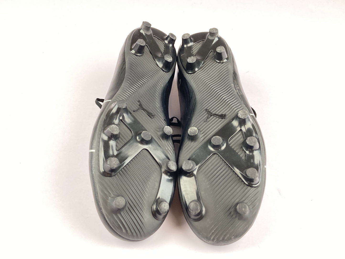 Shoes that are available online in Pakistan at athleticorner.com
