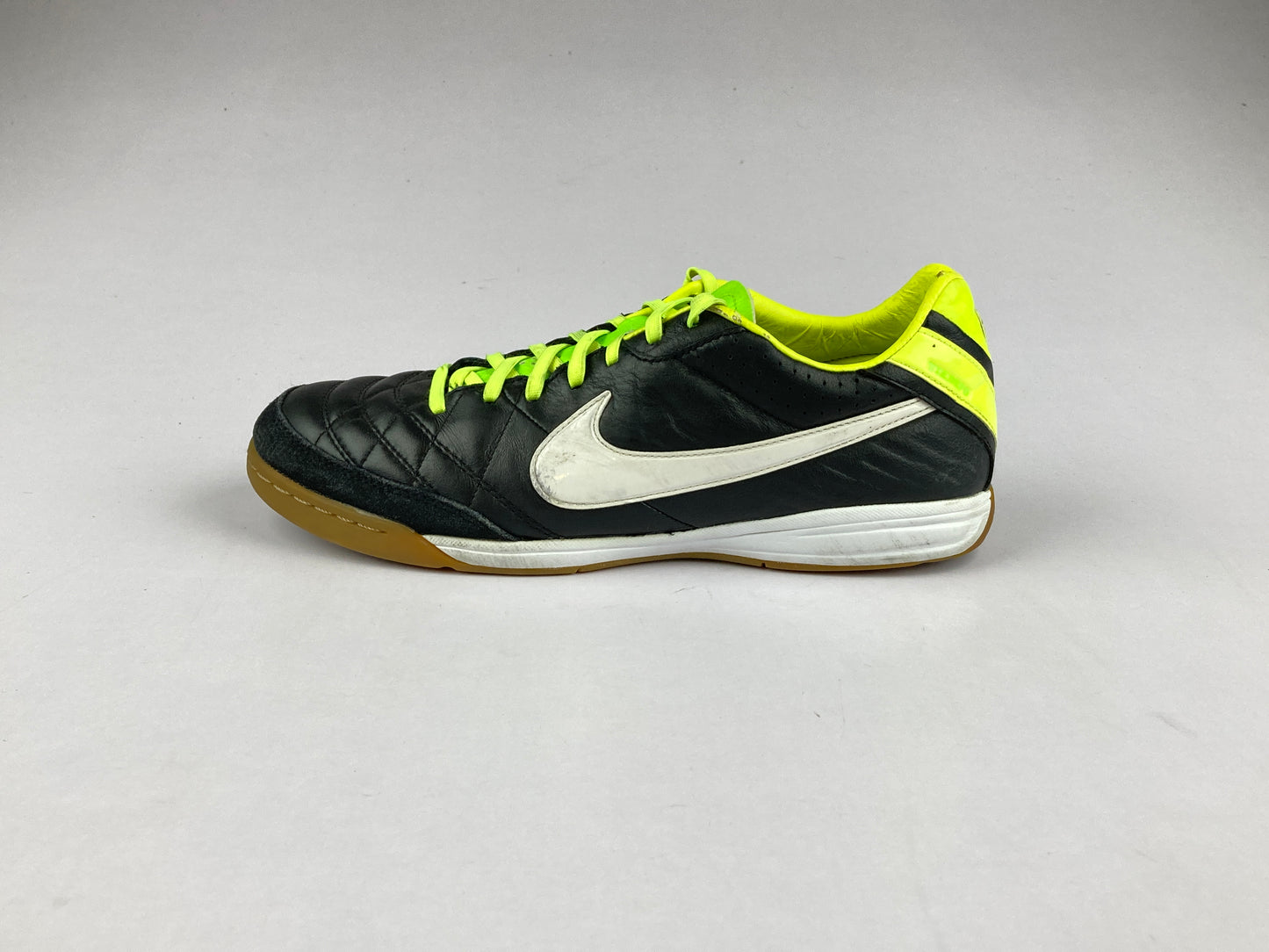 Shoes that are available online in Pakistan at athleticorner.com