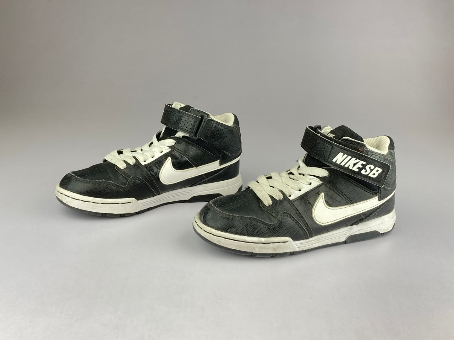 Nike SB Morgan Mid II Jr 'Black/White'-Sneakers-Athletic Corner