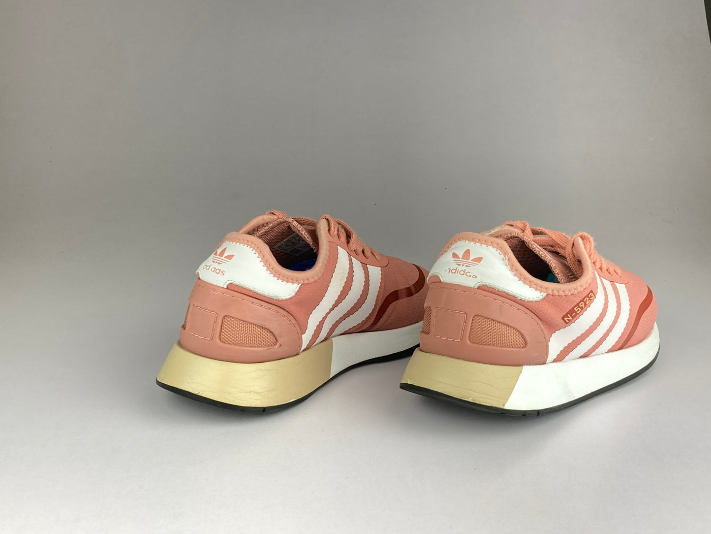 Shoes that are available online in Pakistan at athleticorner.com