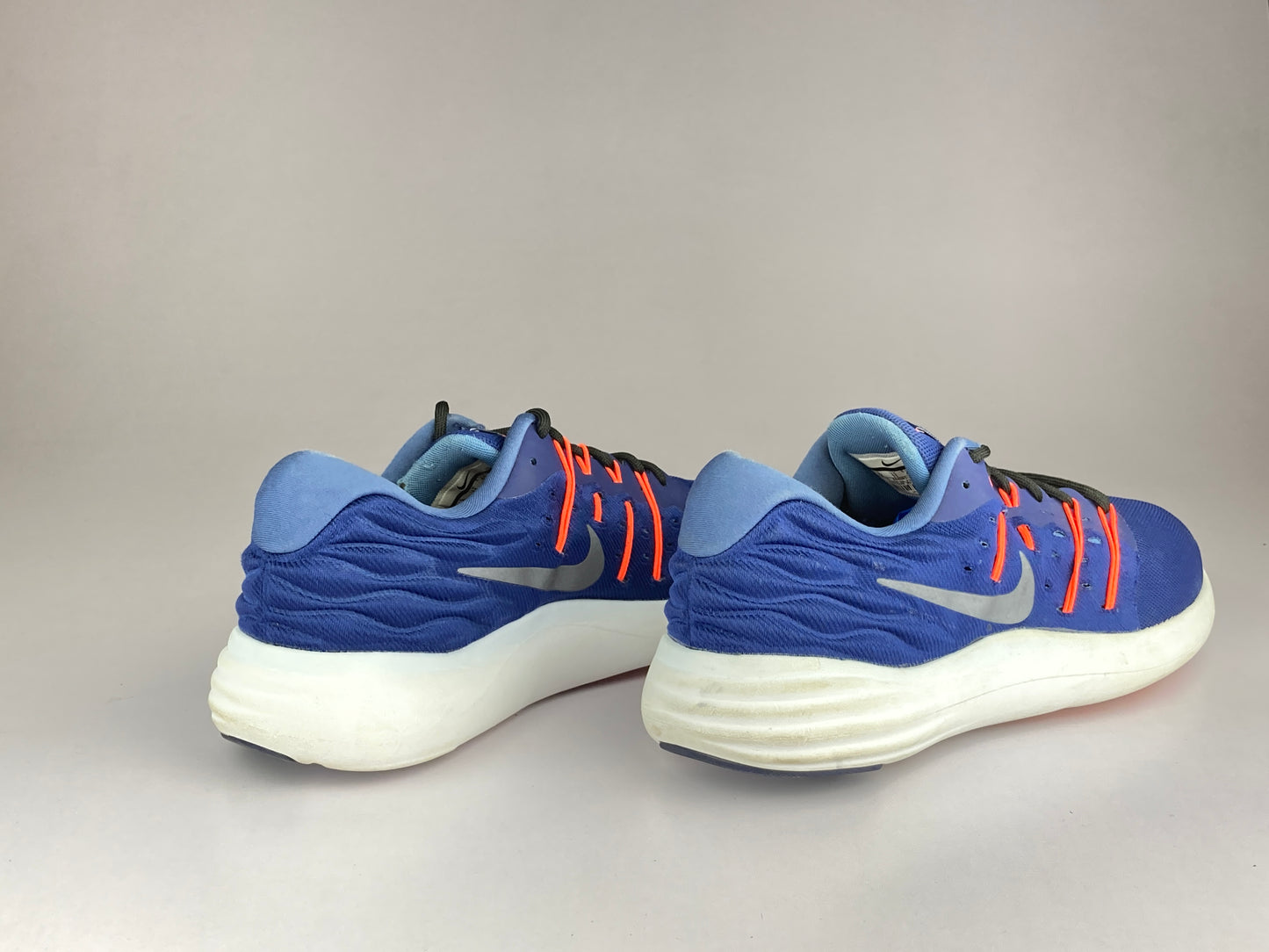 Shoes that are available online in Pakistan at athleticorner.com