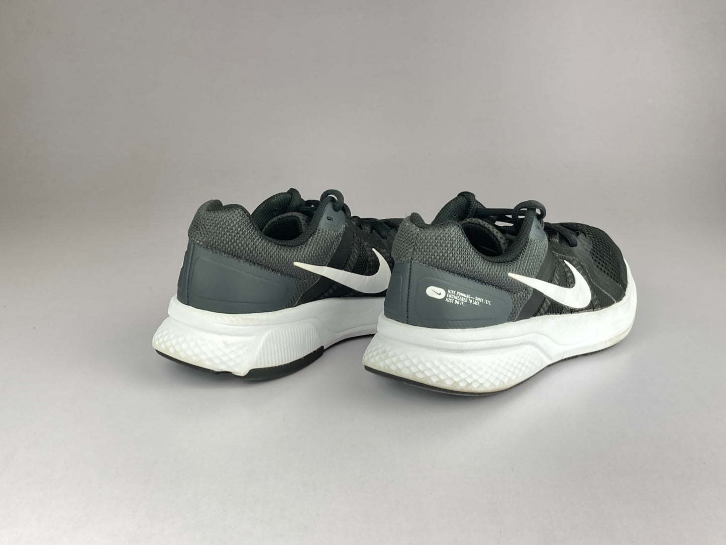 Shoes that are available online in Pakistan at athleticorner.com