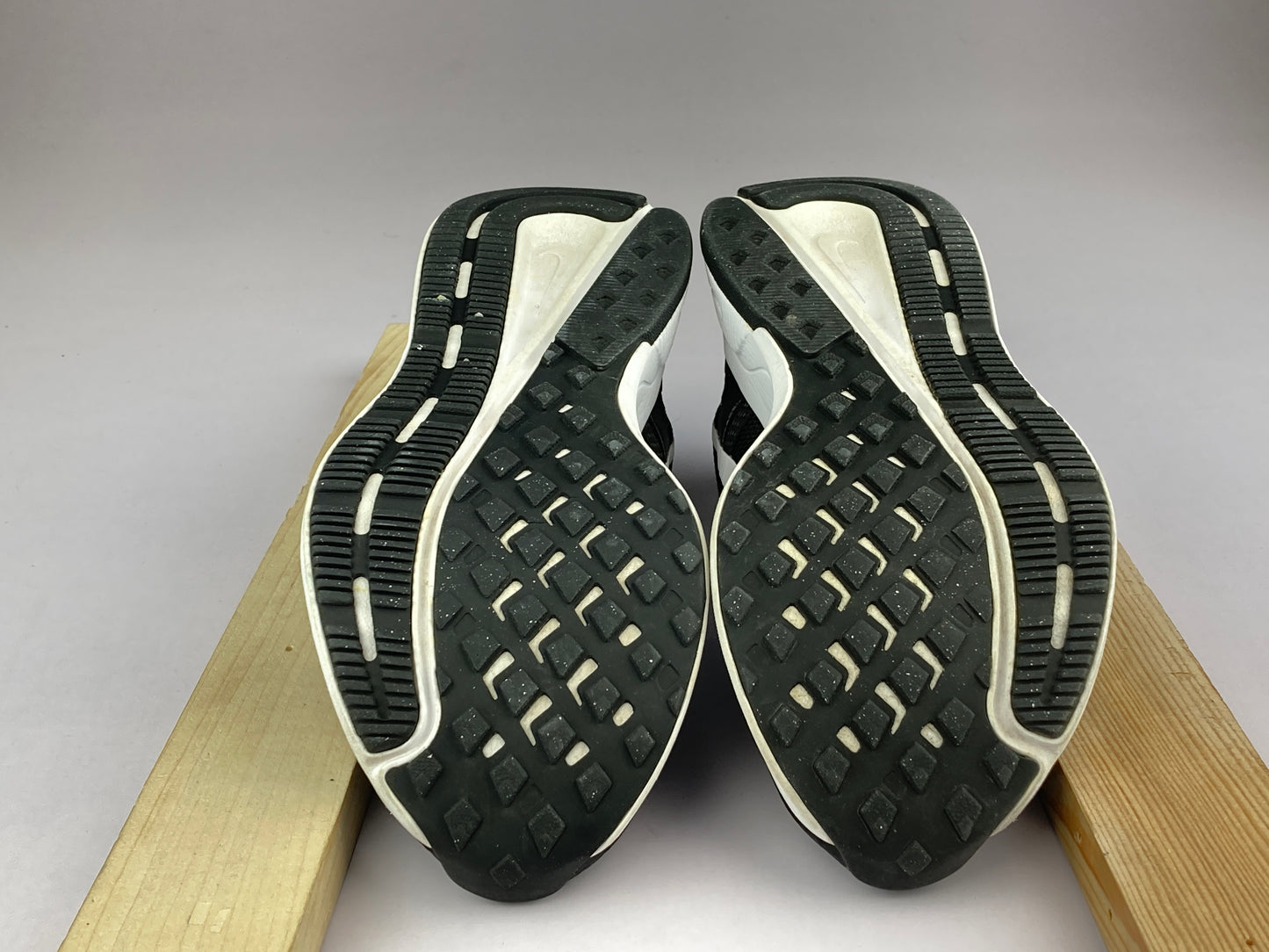 Shoes that are available online in Pakistan at athleticorner.com