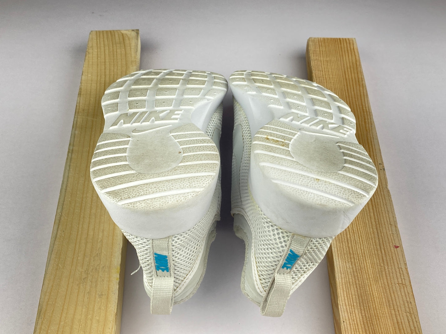 Nike Wmns Tanjun Slip 'White Pure Platinum' 902866-101-Running-Athletic Corner