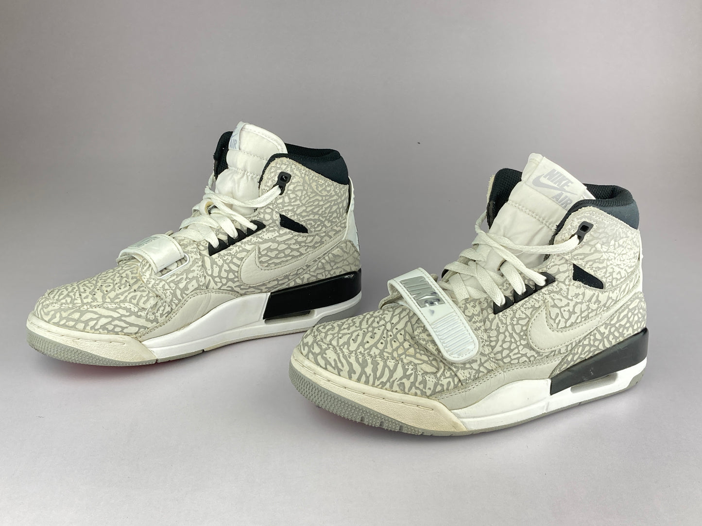 Shoes that are available online in Pakistan at athleticorner.com