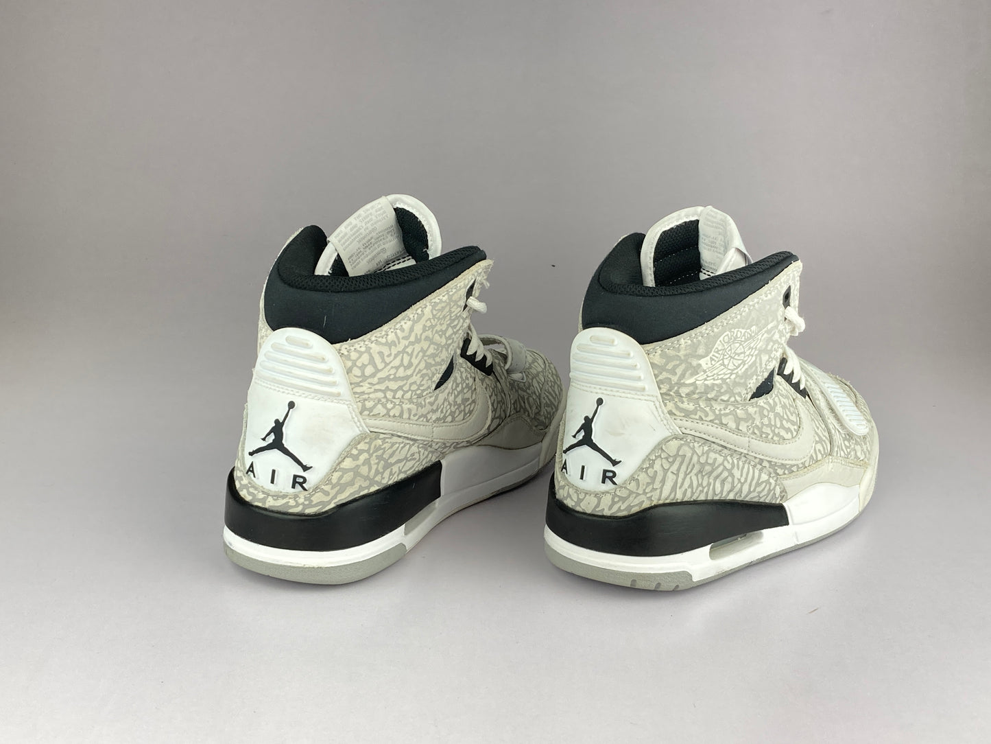 Shoes that are available online in Pakistan at athleticorner.com
