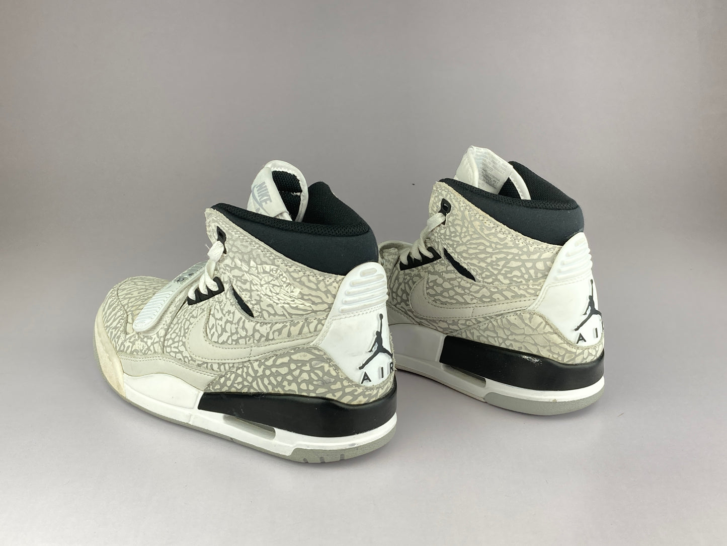 Shoes that are available online in Pakistan at athleticorner.com