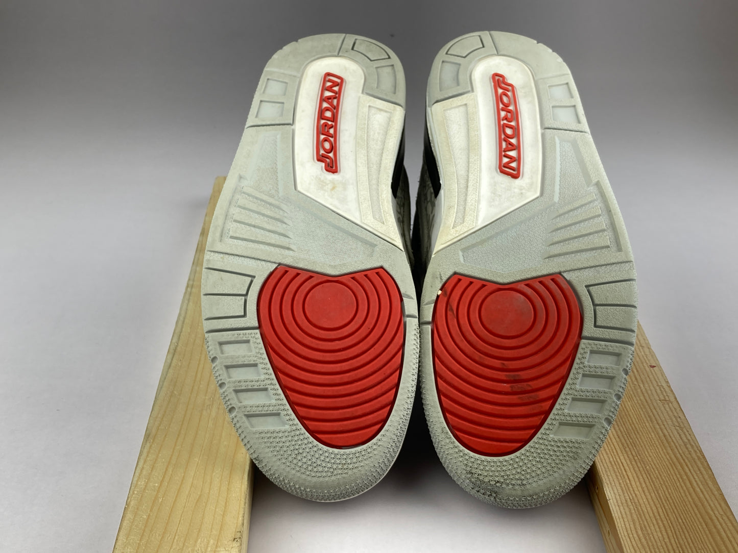 Shoes that are available online in Pakistan at athleticorner.com