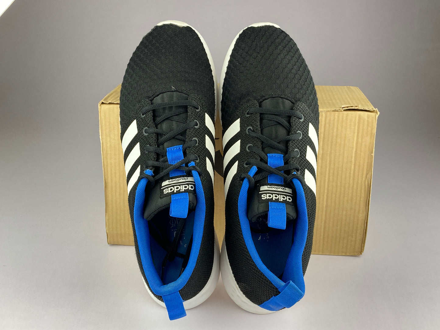 Shoes that are available online in Pakistan at athleticorner.com