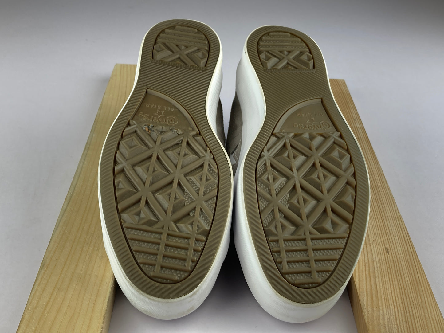 Converse Wmns One Star Platform Suede 'Grey White' 563870c-Sneakers-Athletic Corner