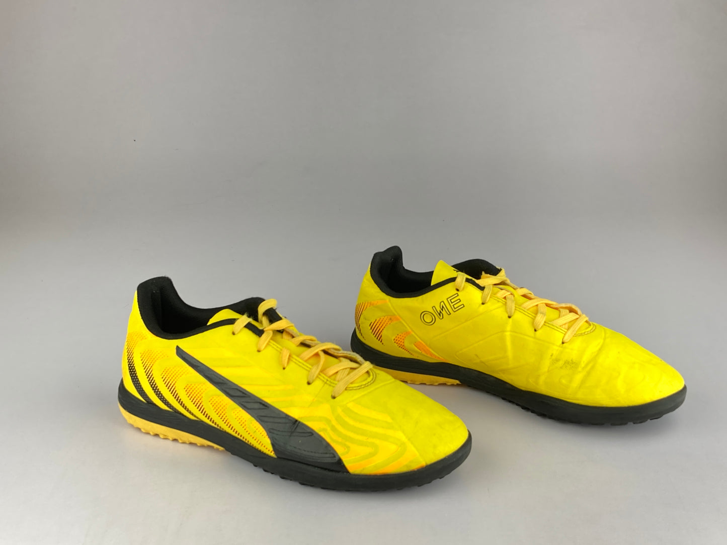 Shoes that are available online in Pakistan at athleticorner.com