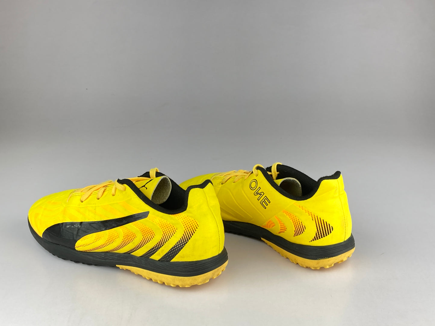 Shoes that are available online in Pakistan at athleticorner.com