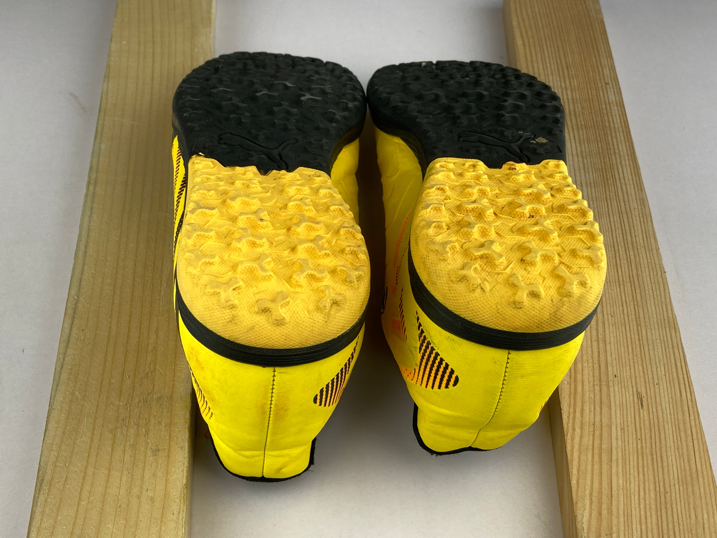 Shoes that are available online in Pakistan at athleticorner.com