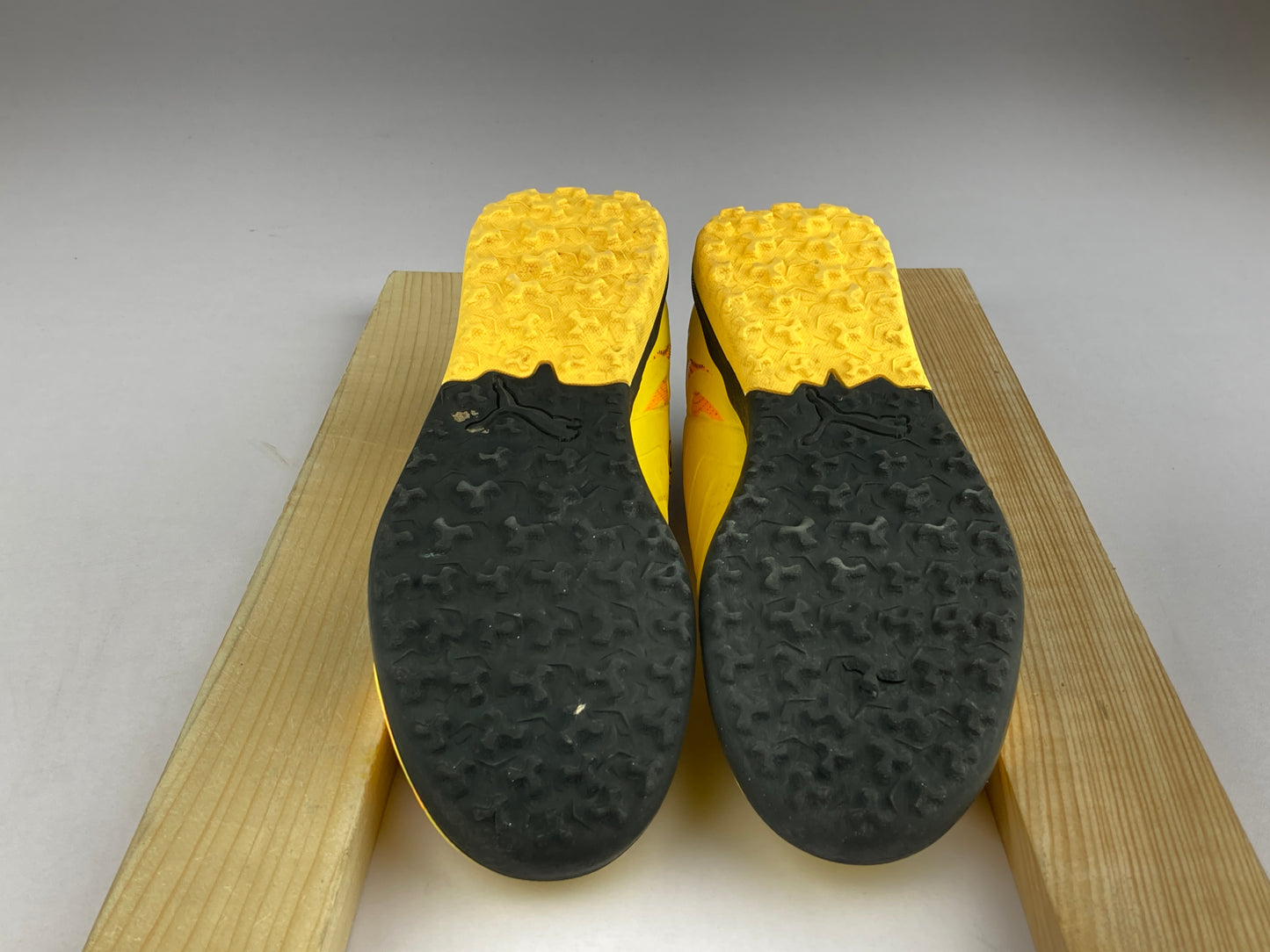 Shoes that are available online in Pakistan at athleticorner.com