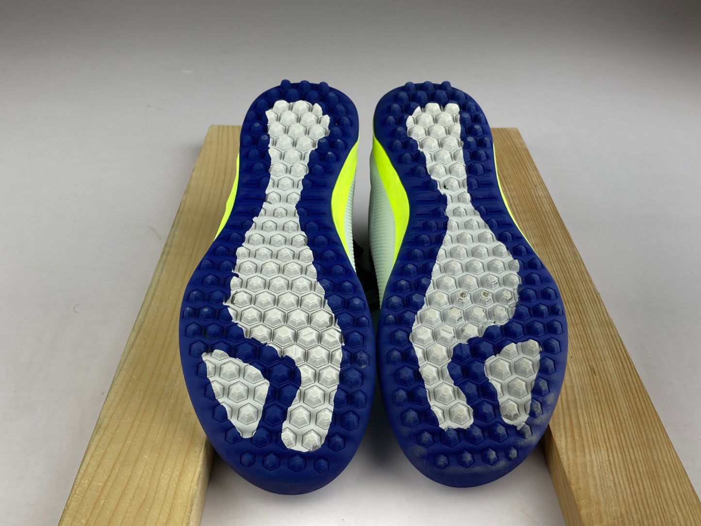 Shoes that are available online in Pakistan at athleticorner.com